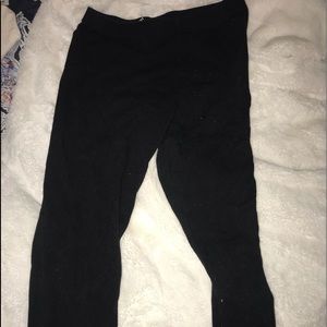 Plain black leggings